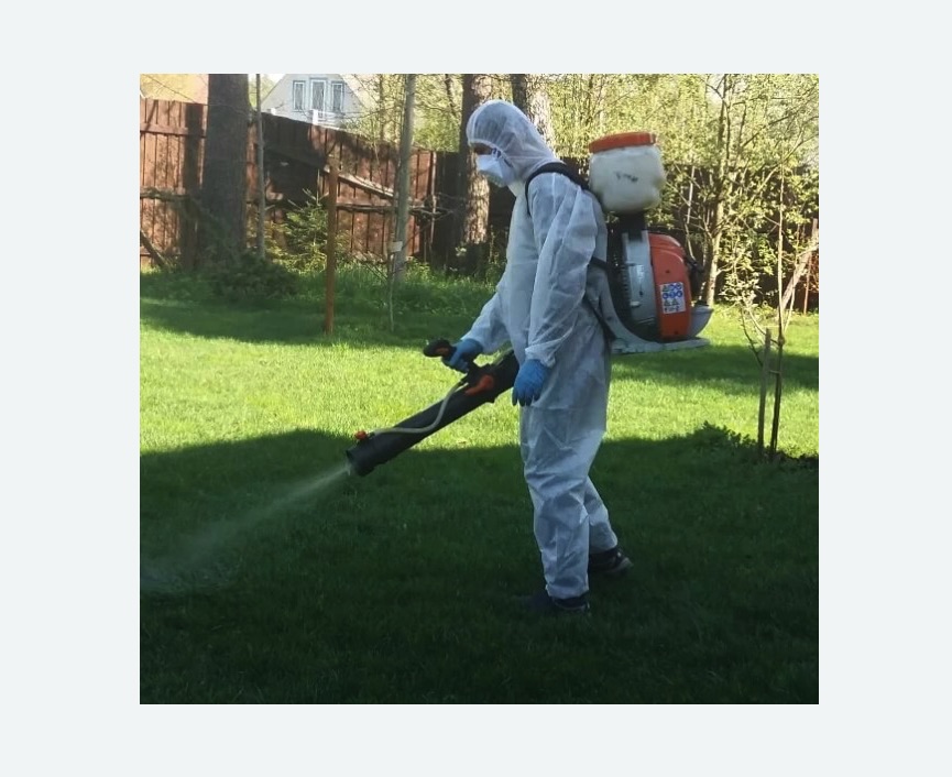 Обработка территории от клещей Обработка территории от клещей в поселке Володарского