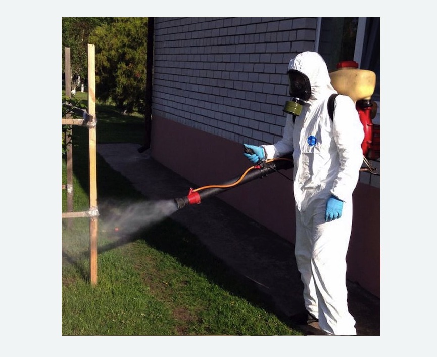 травля клещей на участке в поселке Володарского